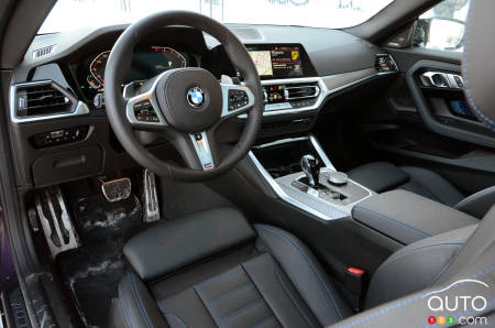BMW M240i xDrive 2022, intérieur
